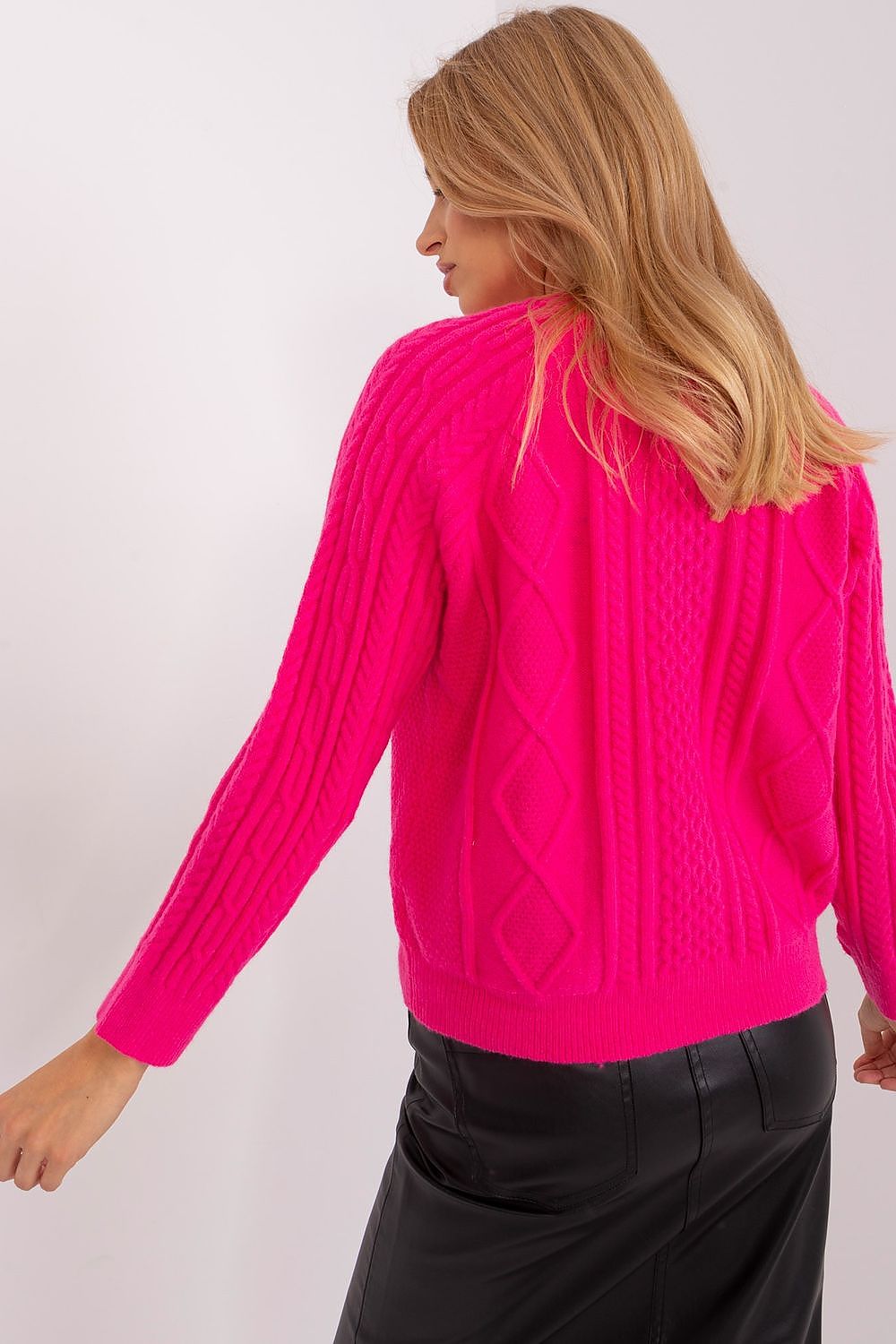  Cardigan model 186814 AT 